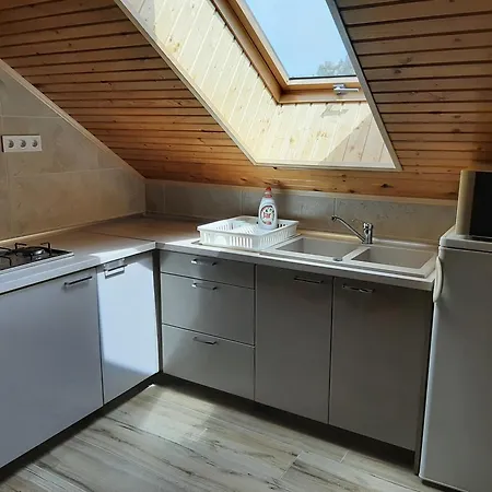 アパート 11 Feroehelyes バラトンレッレ