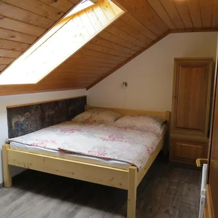 アパート 11 Feroehelyes