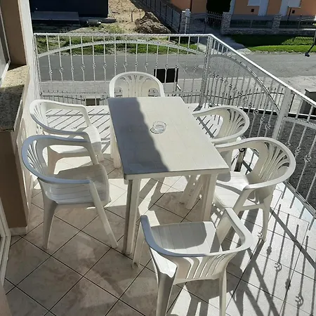 11 Feroehelyes דירה